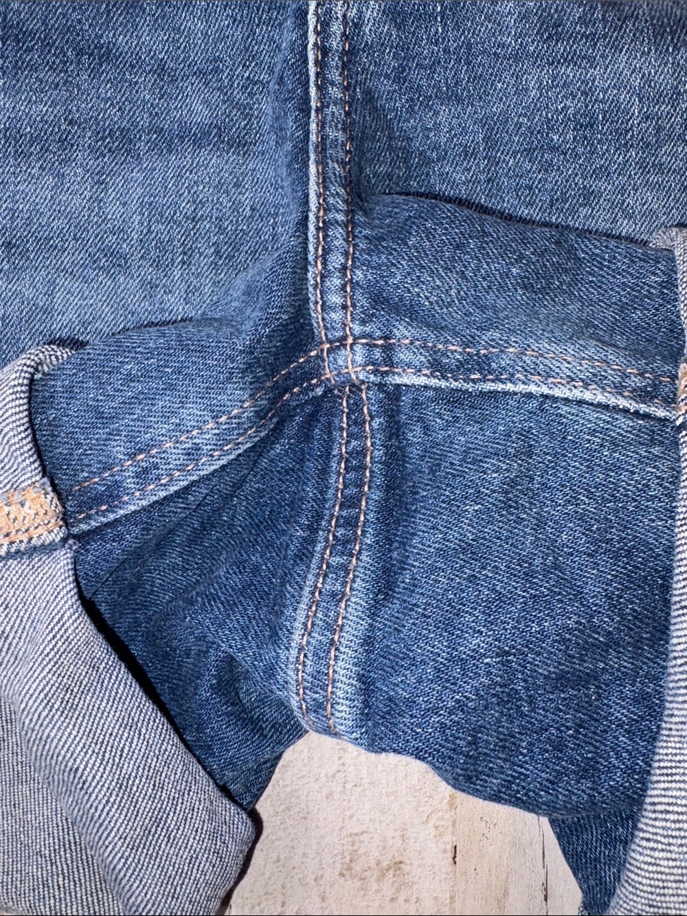 Old Navy O.G. Straight high rise Distressed Rolled-Hem Shorts plus size size 28 - Picture 6 of 14